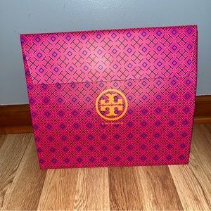 Tory Burch medium gift bag